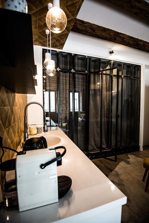 Ferienwohnung "Un Lieu Unique" Le Gold Et Le Cocon Annecy Exterior foto