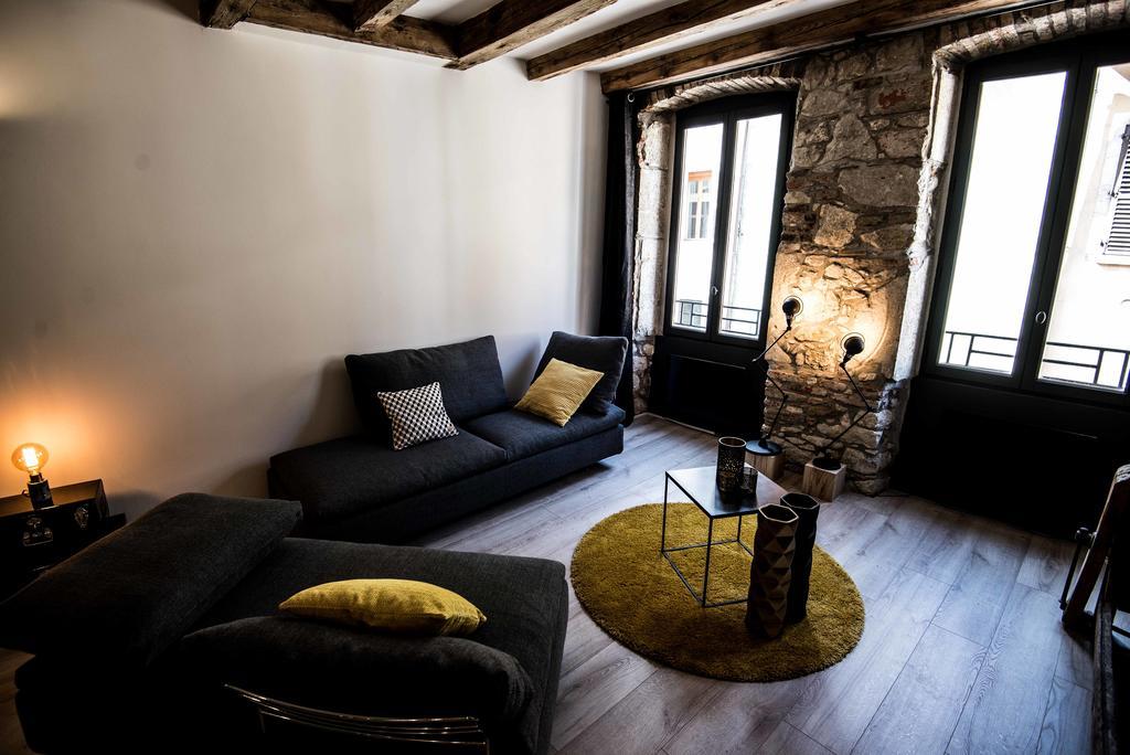 Ferienwohnung "Un Lieu Unique" Le Gold Et Le Cocon Annecy Exterior foto