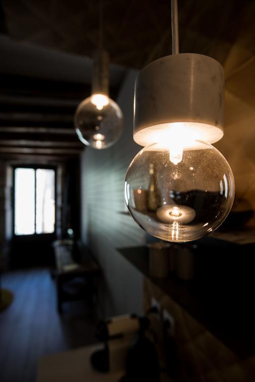 Ferienwohnung "Un Lieu Unique" Le Gold Et Le Cocon Annecy Exterior foto